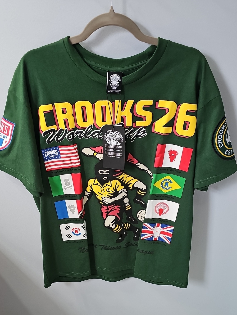 Crooks & Castles T-Shirt Men's Sz Med Crooks 26 World Cup Soccer League Tee Rare